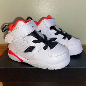 Jordan FLTCLB ‘91 Children’s sneaker size 4c